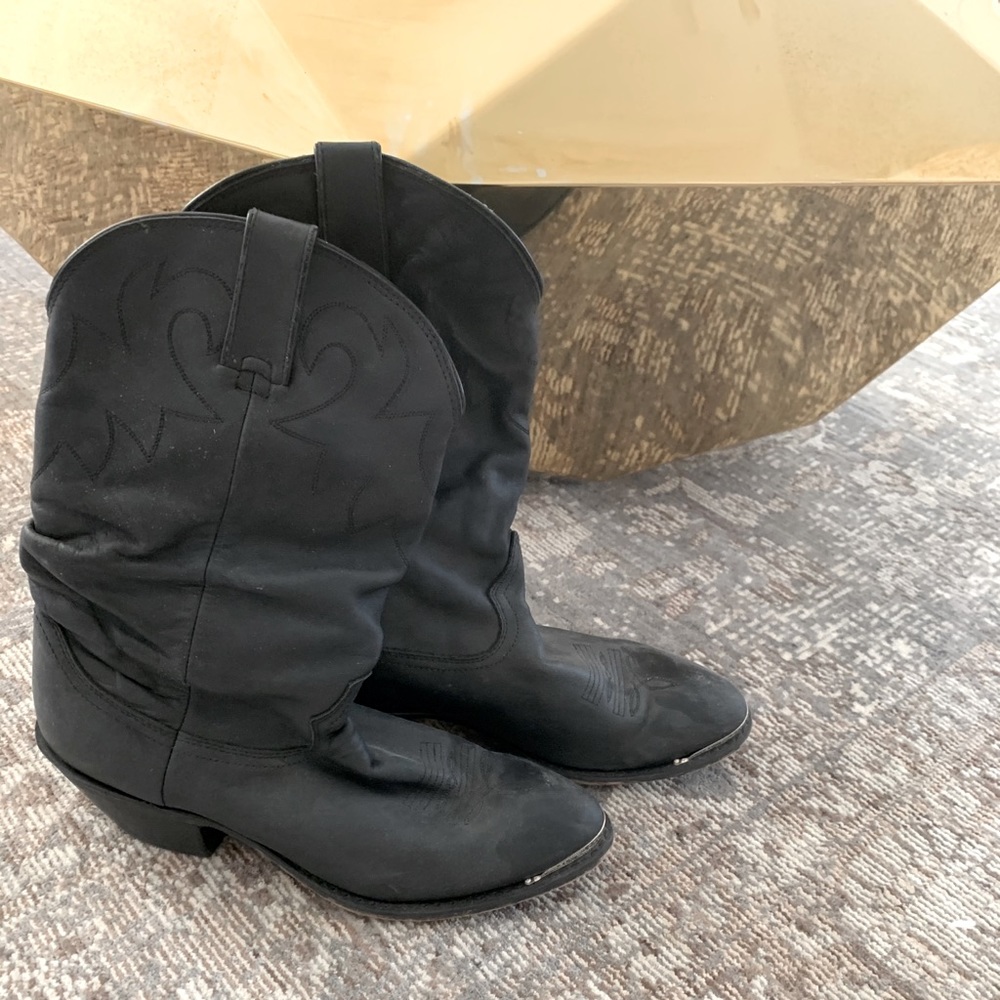 Durango black leather cowboy boots